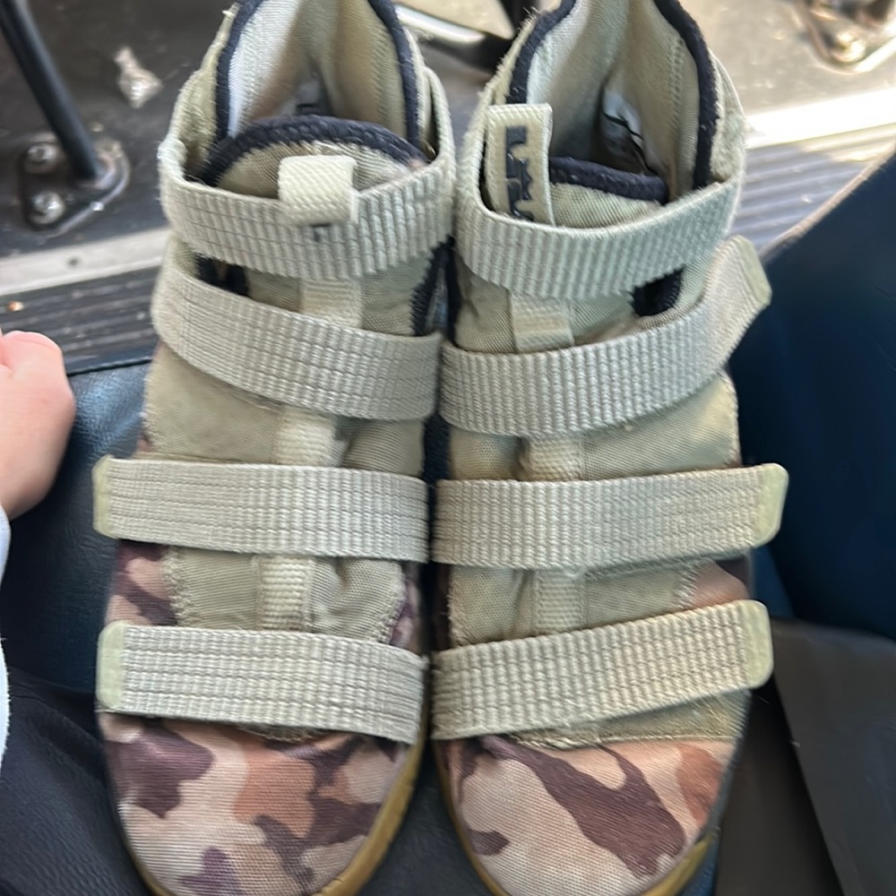 Nike high tops